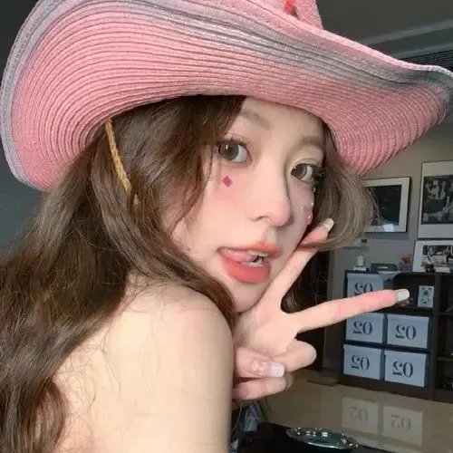 快藏起来!玛琪娜同学